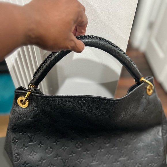 Authentic large Louis Vuitton handbag - Picture 4 of 6